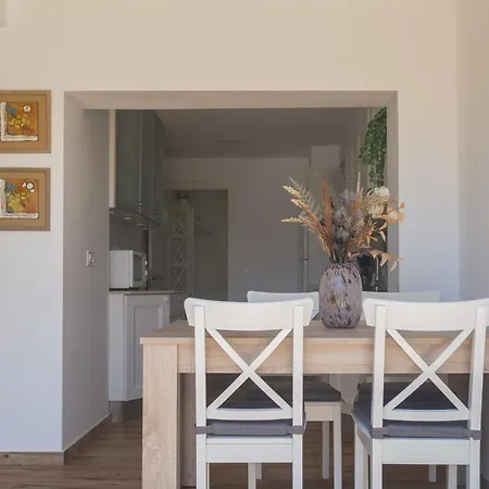 Encantador Con Terraza Cerca De La Playa - Es-325-29 Apartment
